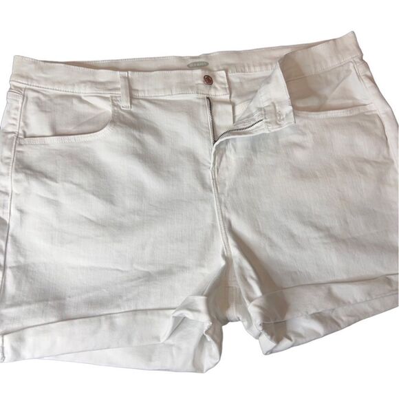 Old Navy Pants - Old Navy white rolled bottom jean shorts size 18